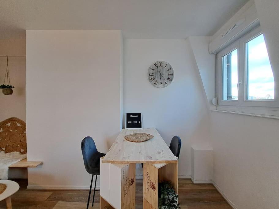 Apartament Faro, Vue Sur La Cathedrale Reims Zewnętrze zdjęcie